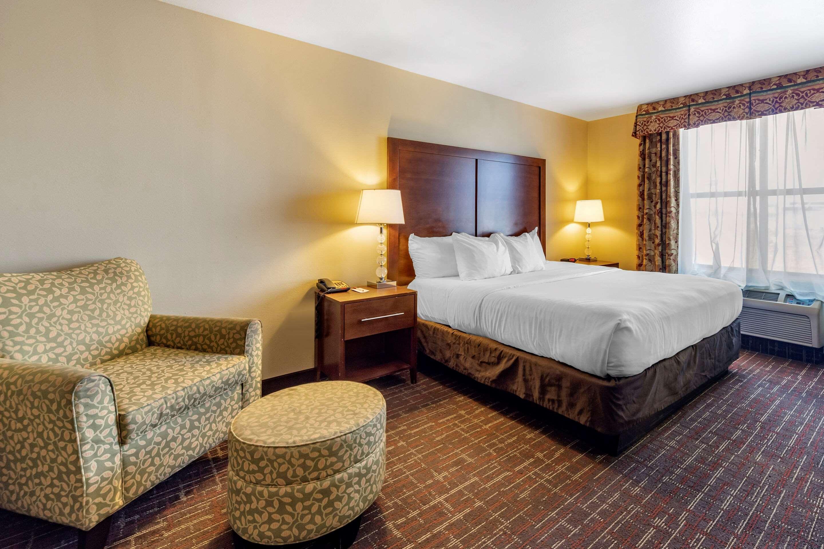 Comfort Inn & Suites Shawnee North Near I-40 Экстерьер фото