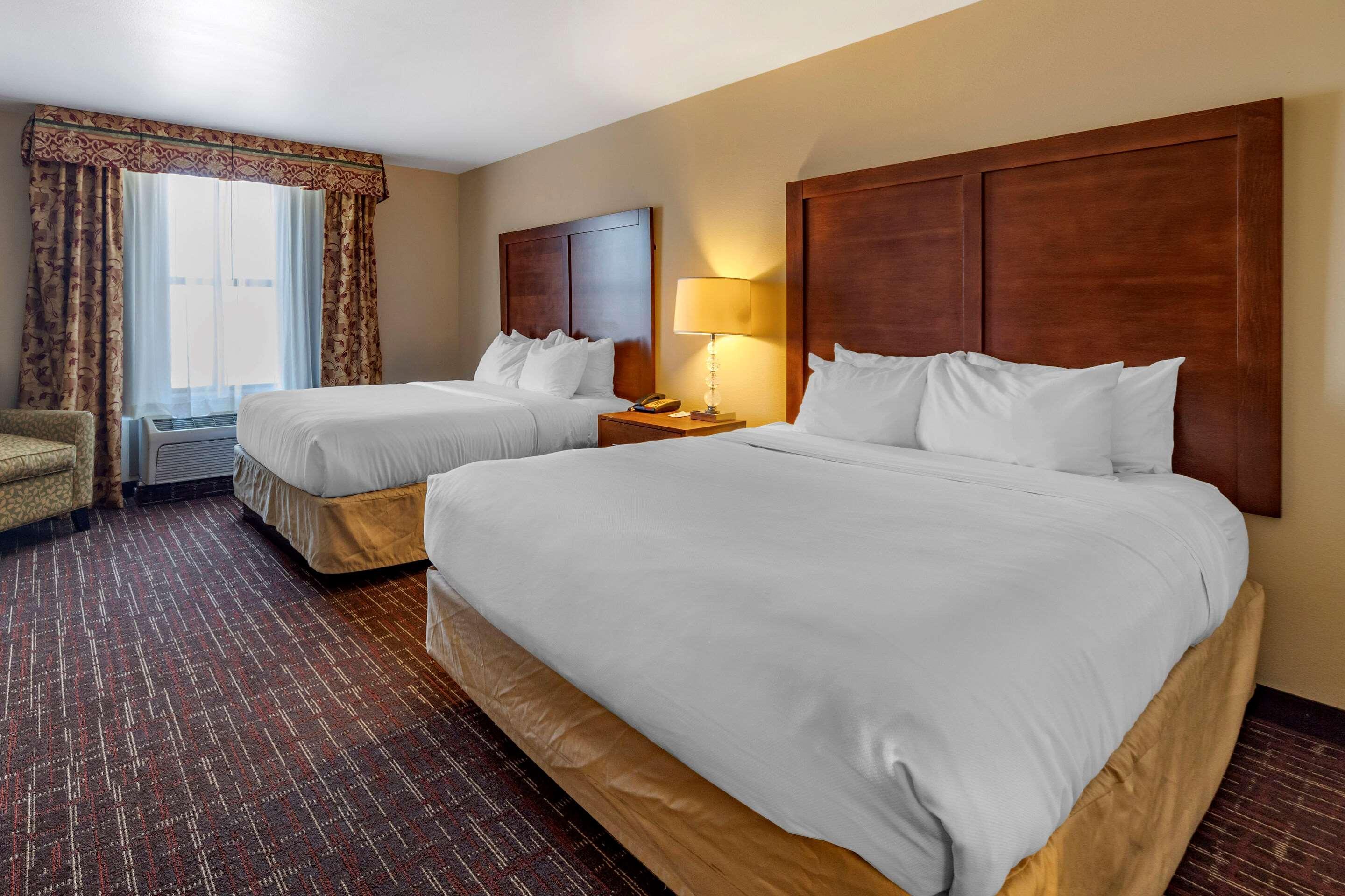 Comfort Inn & Suites Shawnee North Near I-40 Экстерьер фото