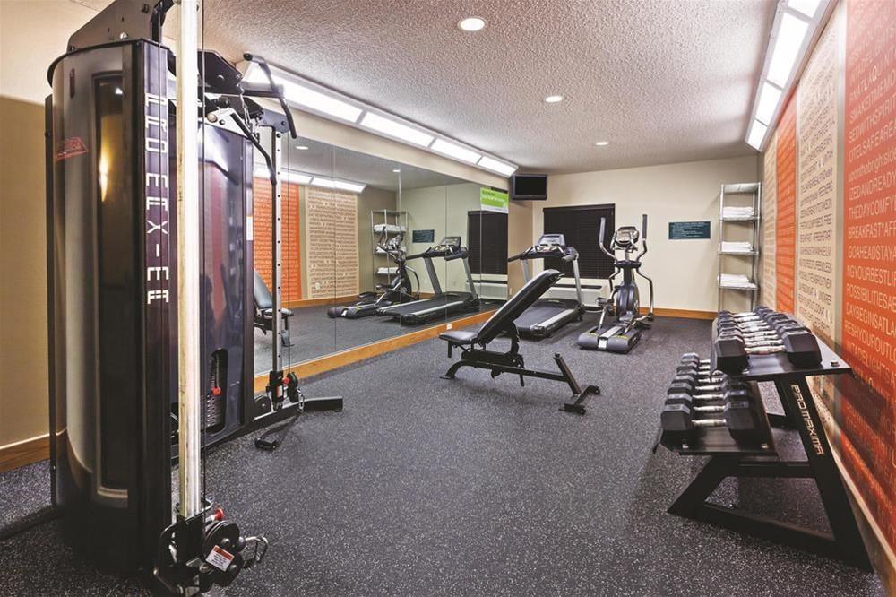 Comfort Inn & Suites Shawnee North Near I-40 Экстерьер фото